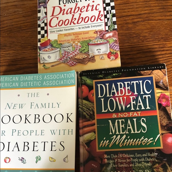 Set of 3 diabetic cookbook’s - Picture 1 of 4